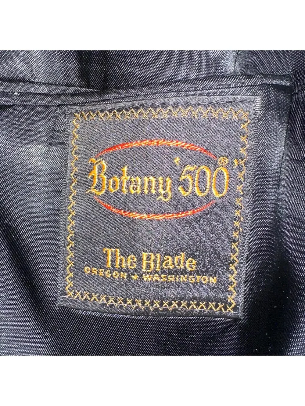 VTG Botany 500 Couture 42 USA MADE 2Pc Black/Gray Pinstriped Wool Suit